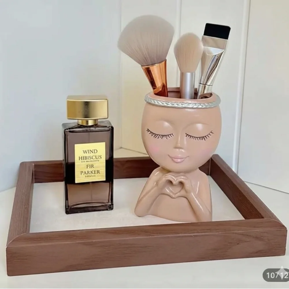 1 Pc Luxury Modern Creative Half Body Storage Make Up Brush Holder New!